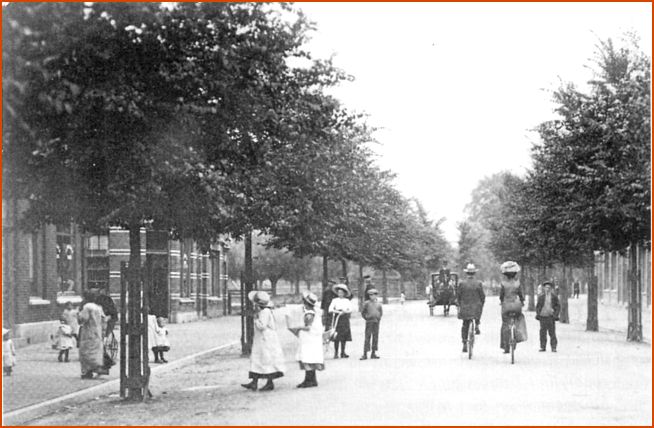 Dubbeldamseweg Zuid, bij Leliestraat, voor 1905