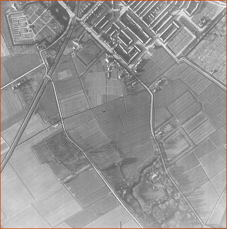 Dubbeldamseweg, luchtfoto RAF, 21 maart 1945.