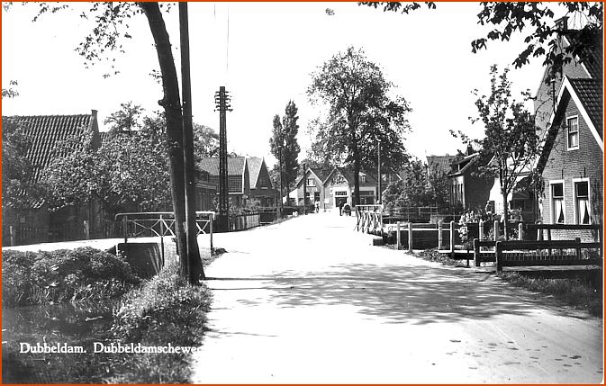Dubbeldamseweg te Dubbeldam, vóór 3 januari 1950