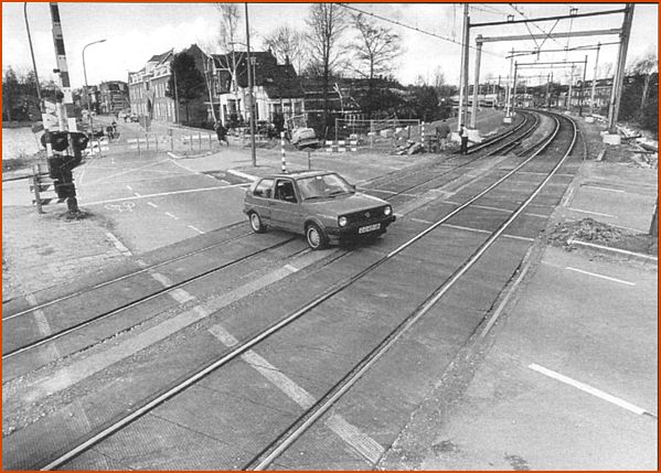 Dubbeldamseweg Zuid, overweg wordt tunnel, maart 1995